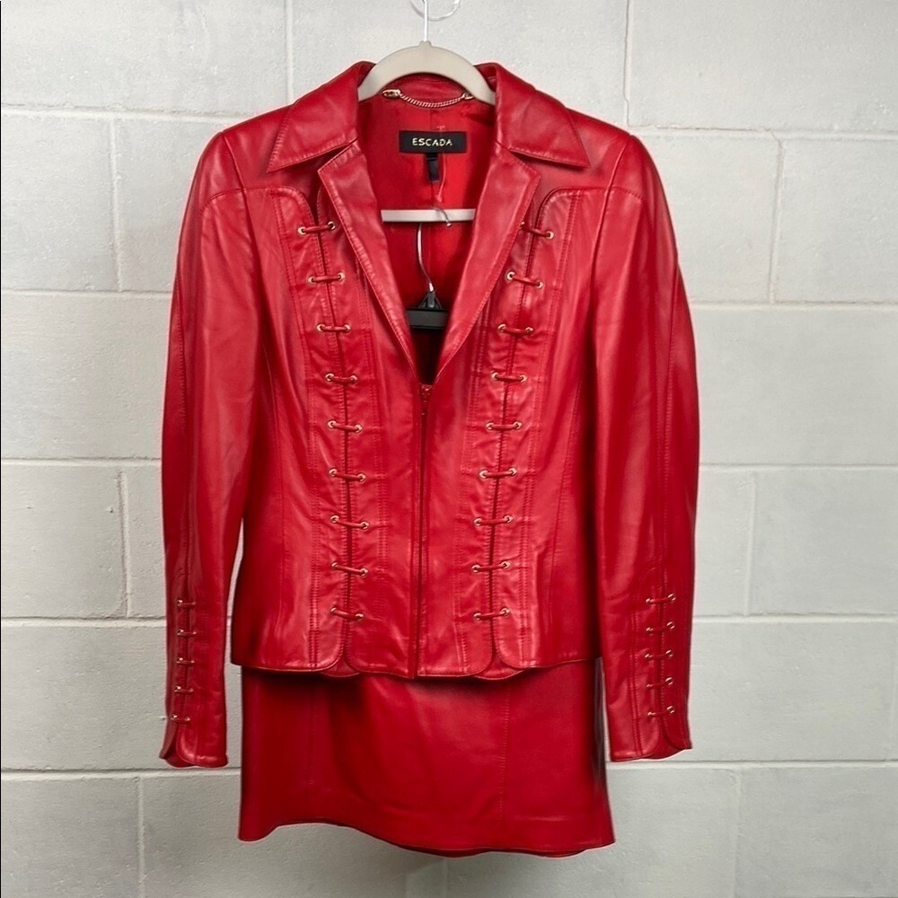 Escada 2pc Red Lambskin Leather Jacket/Skirt with Textured Stitching DE 36/US 6